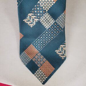 Elsa Schiaparelli 1970s vintage wide tie.